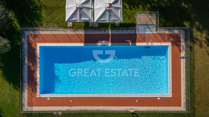 Image No.14-8 Bed Country House for sale