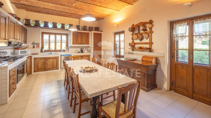 Image No.26-8 Bed Country House for sale