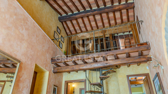 Image No.35-Maison de campagne de 7 chambres à vendre à Reggello