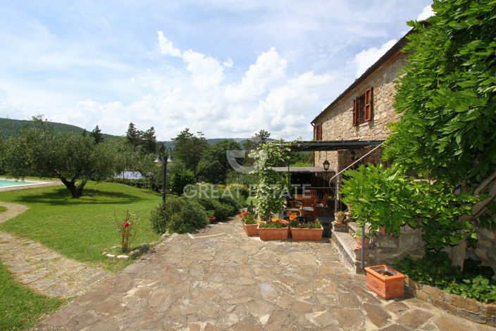 Image No.12-5 Bed Country House for sale