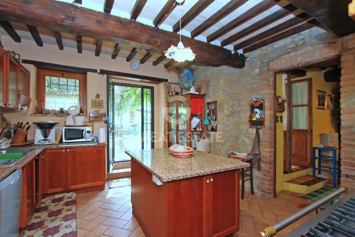 Image No.21-5 Bed Country House for sale