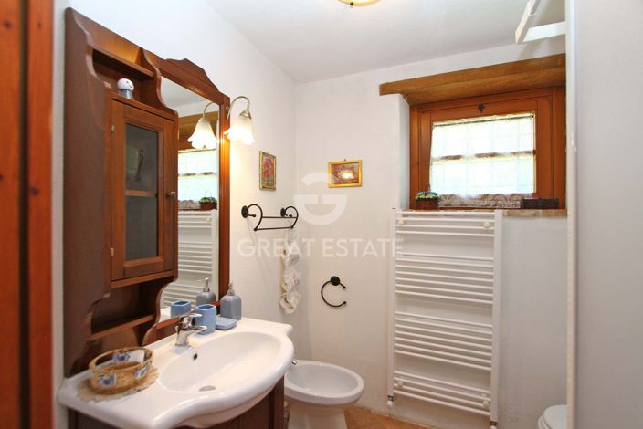 Image No.34-5 Bed Country House for sale