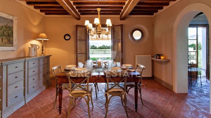 Image No.5-Maison de campagne de 4 chambres à vendre à Cortona