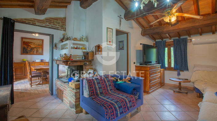 Image No.5-2 Bed Country House for sale