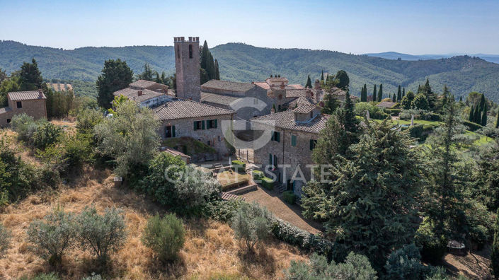 Image No.9-10 Bed Country House for sale