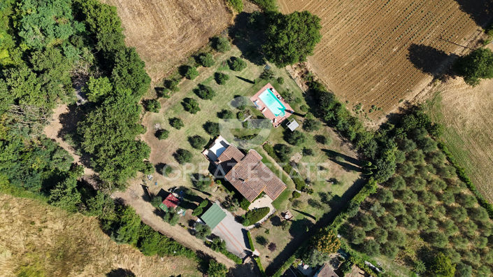 Image No.10-3 Bed Country House for sale