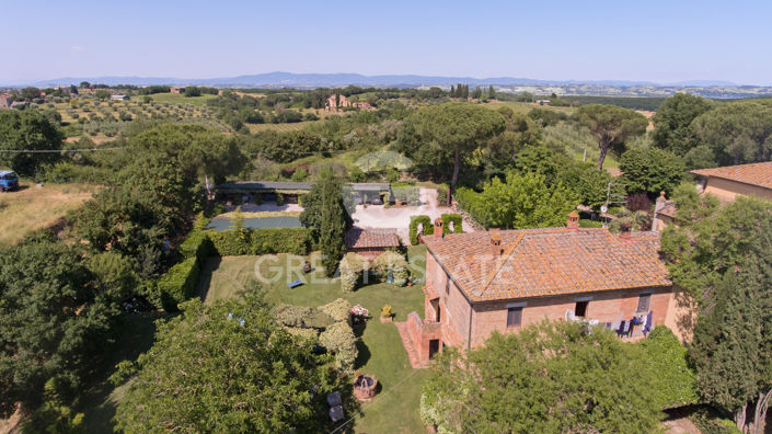 Image No.9-7 Bed Country House for sale