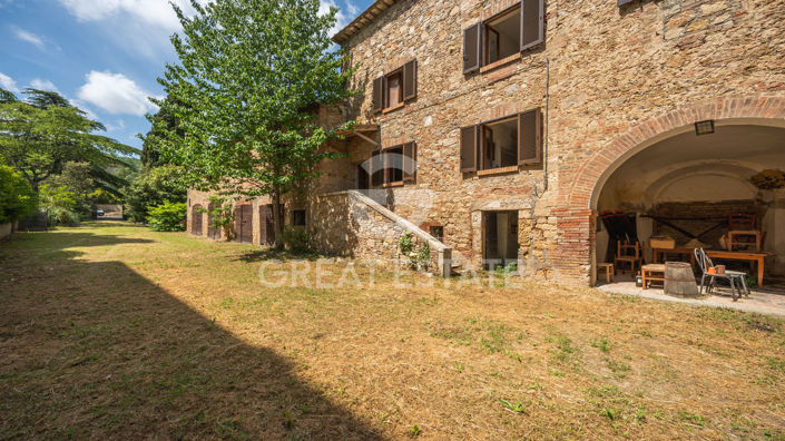 Image No.10-10 Bed Country House for sale