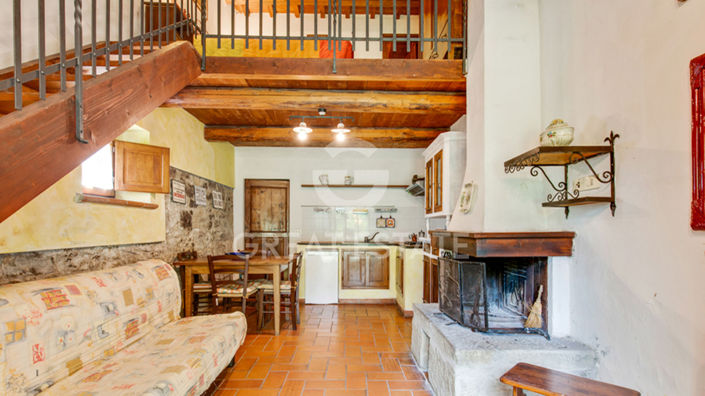 Image No.6-15 Bed Country House for sale