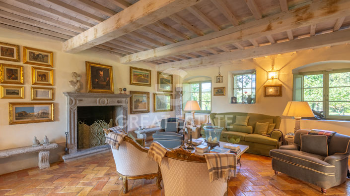 Image No.7-Maison de campagne de 8 chambres à vendre à Sarteano