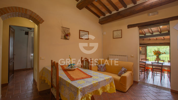 Image No.2-4 Bed Country House for sale
