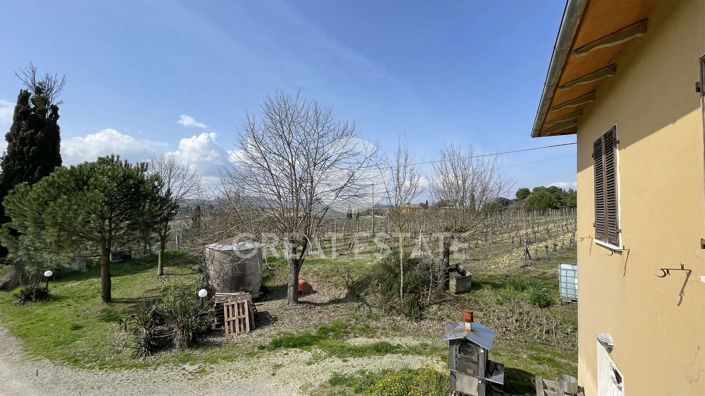 Image No.17-4 Bed Country House for sale