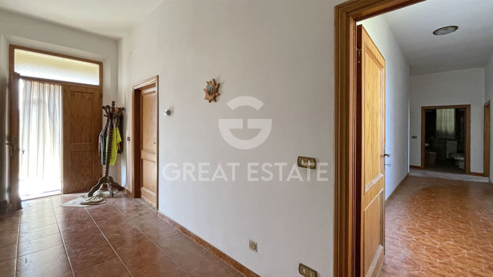 Image No.2-4 Bed Country House for sale