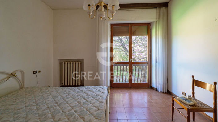 Image No.40-14 Bed Country House for sale