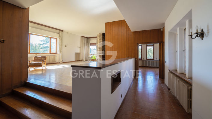 Image No.6-14 Bed Country House for sale
