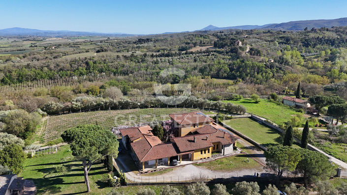 Image No.9-14 Bed Country House for sale
