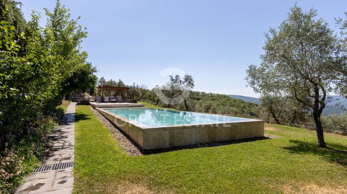 Image No.24-7 Bed Country House for sale
