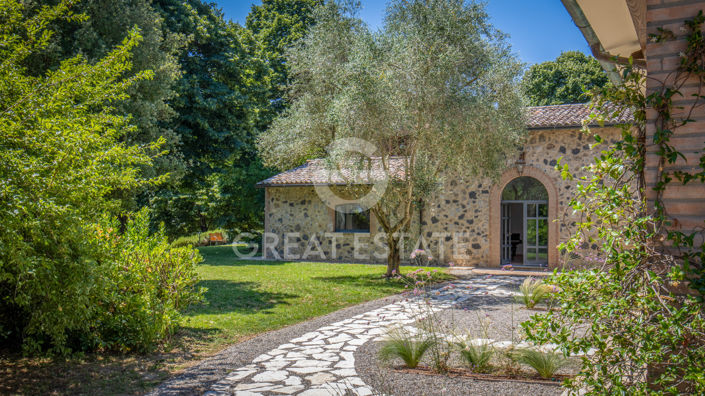 Image No.24-6 Bed Country House for sale