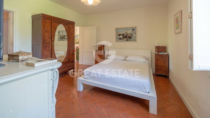 Image No.27-5 Bed Villa for sale