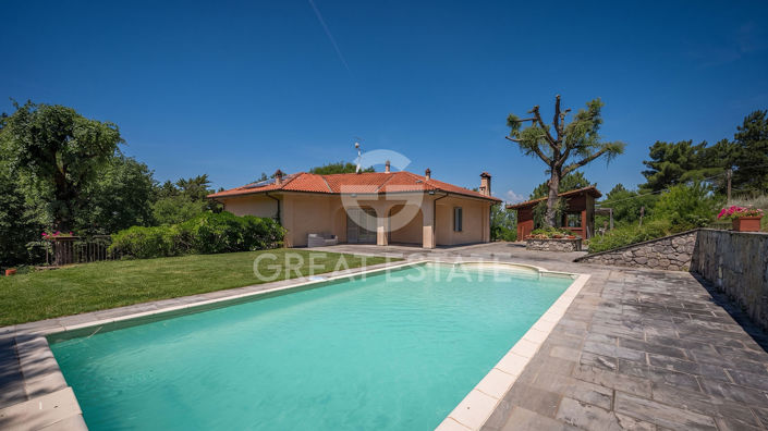 Image No.9-5 Bed Villa for sale