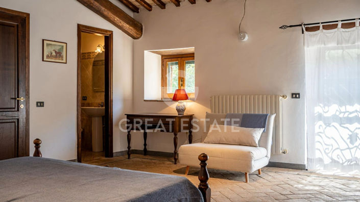 Image No.37-4 Bed Country House for sale