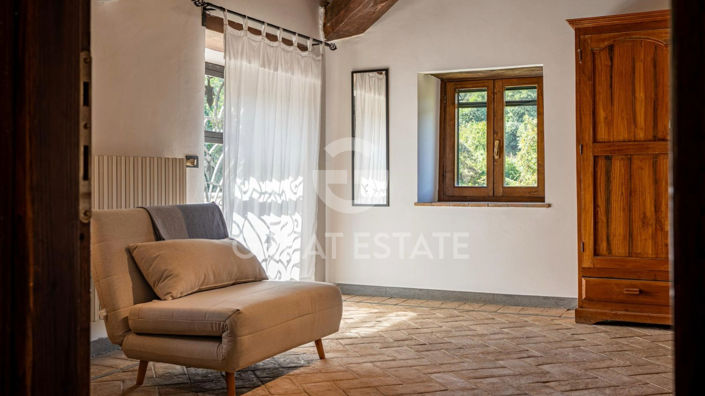 Image No.38-4 Bed Country House for sale