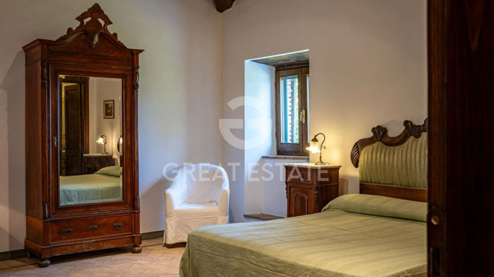Image No.41-4 Bed Country House for sale