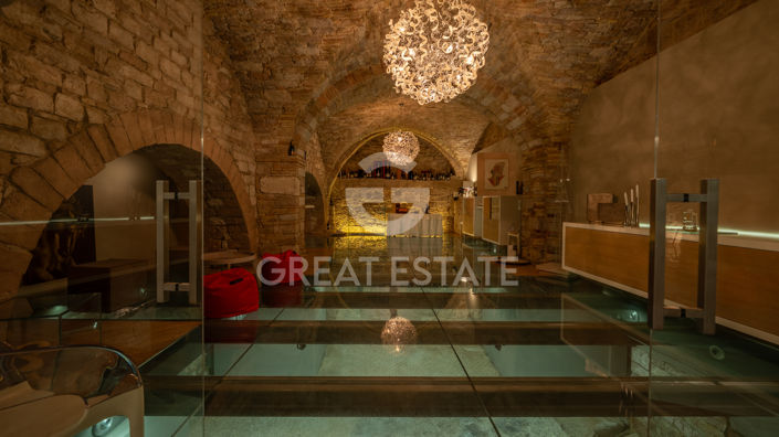 Image No.13-5 Bed Townhouse for sale
