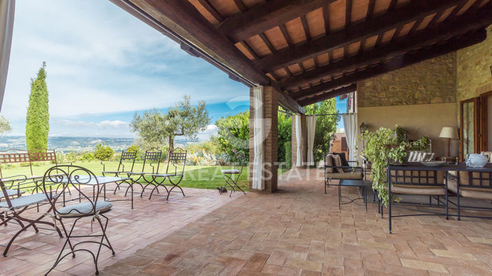 Image No.9-7 Bed Country House for sale
