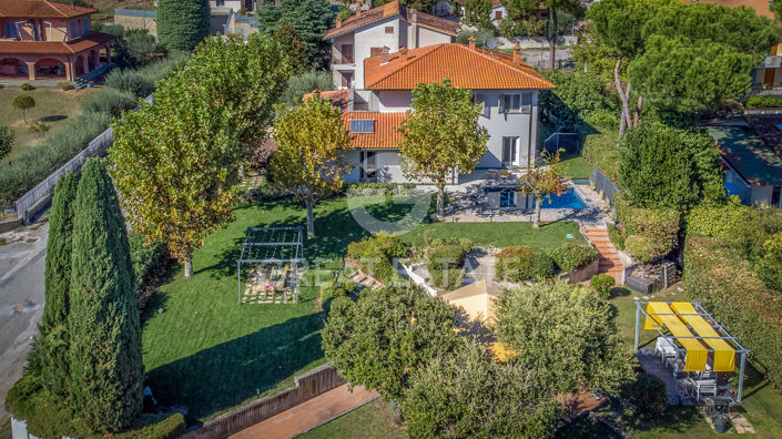 Image No.8-6 Bed Villa for sale