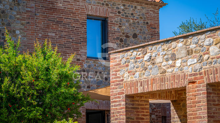 Image No.30-5 Bed Country House for sale