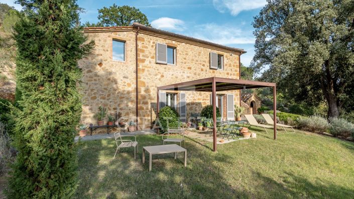 Image No.12-4 Bed Country House for sale