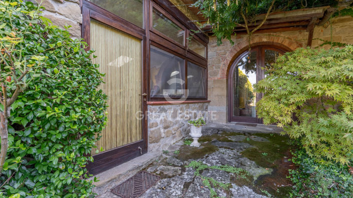 Image No.13-4 Bed Country House for sale