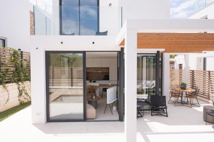 Image No.3-3 Bed Villa / Detached for sale