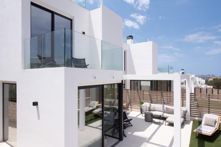Image No.4-3 Bed Villa / Detached for sale