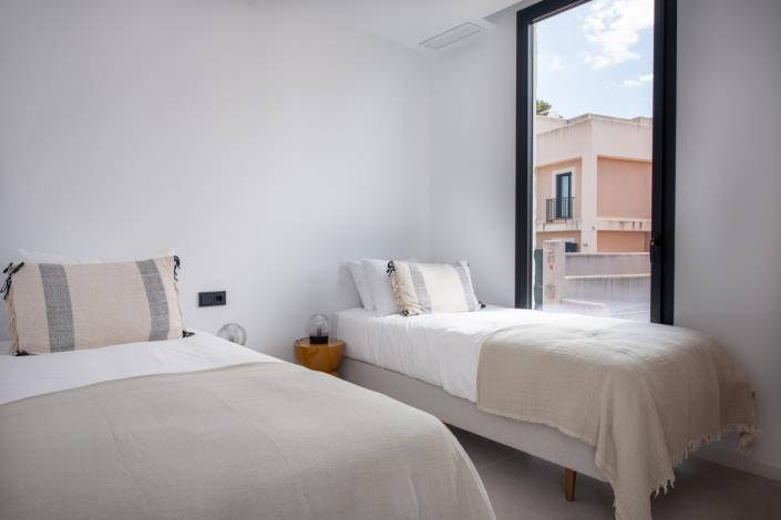 Image No.23-3 Bed Villa / Detached for sale