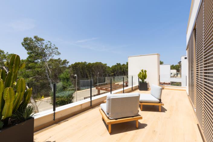 Image No.15-4 Bed Villa / Detached for sale