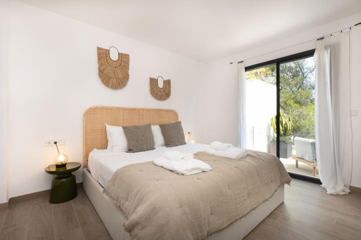 Image No.21-4 Bed Villa / Detached for sale