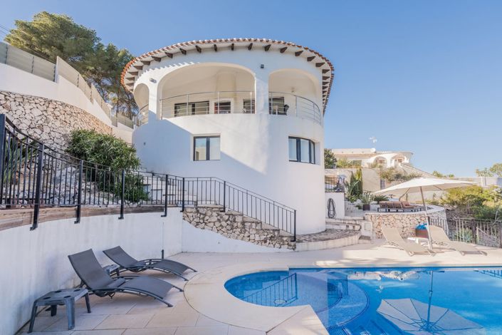 Image No.2-3 Bed Villa for sale