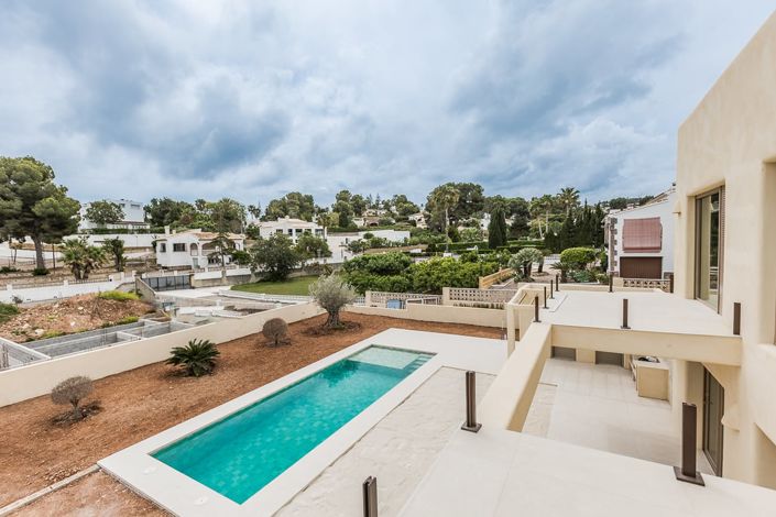 Image No.24-4 Bed Villa for sale