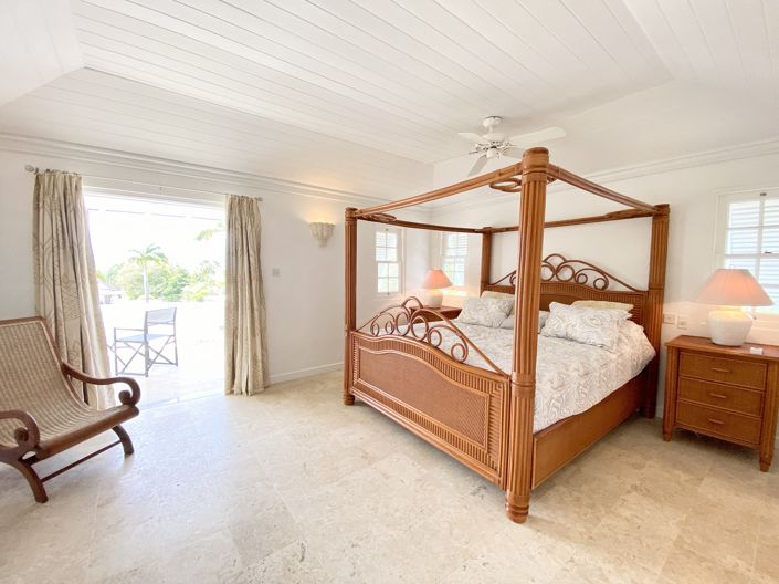 Image No.11-3 Bed House for sale