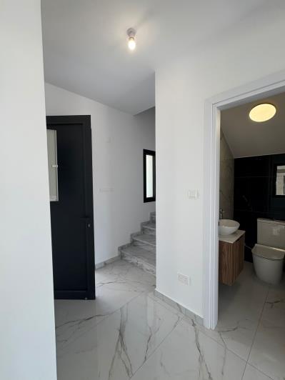 Image No.5-3 Bed Villa / Detached for sale