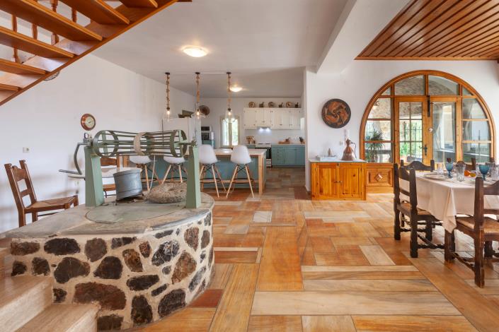 Image No.9-6 Bed House/Villa for sale