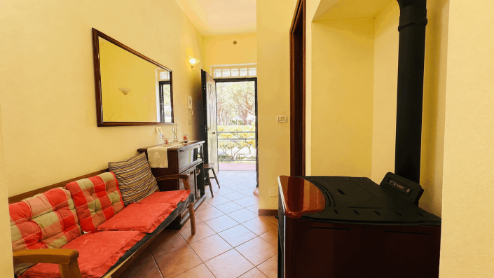 Image No.25-2 Bed Semi-Detached for sale