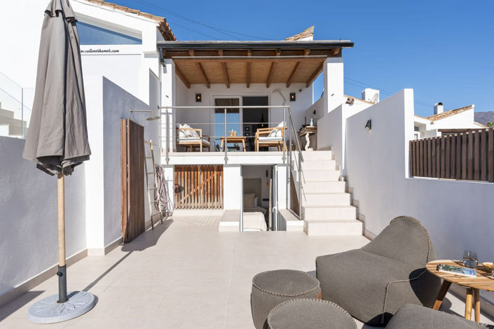 Image No.2-Maison de ville de 2 chambres à vendre à Estepona