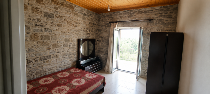Image No.9-3 Bed House for sale