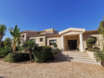 1 - Emba, House