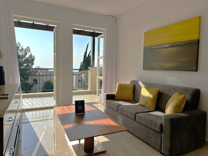 Image No.12-1 Bed Apartment for sale
