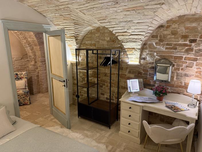 Image No.23-2 Bed Apartment for sale