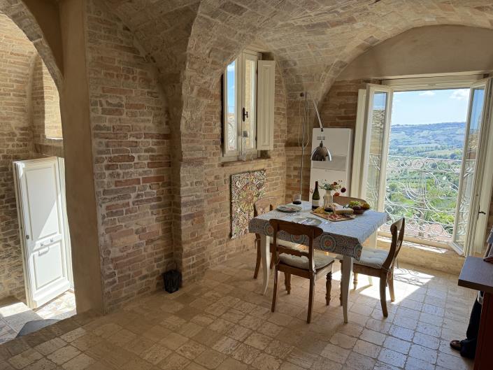 Image No.32-2 Bed Apartment for sale